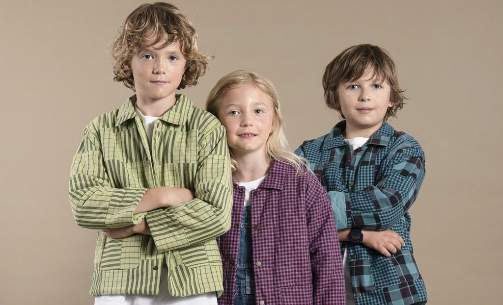 Les trois vestes worker enfant : violet, émeraude et amande